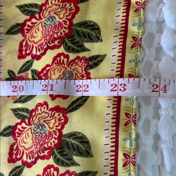 RACHEL Rachel Ray Bright Yellow Parrot Print Flutter Sleeve Top NWT Size S - Picture 14 of 14